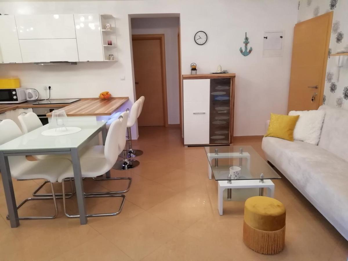 Apartment Fancy Malinska Kültér fotó