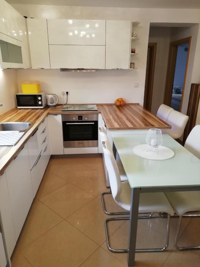 Apartment Fancy Malinska Kültér fotó